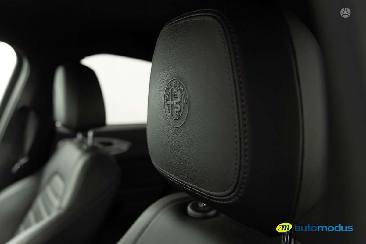 Alfa Romeo Giulia, 2.0 l., Седан