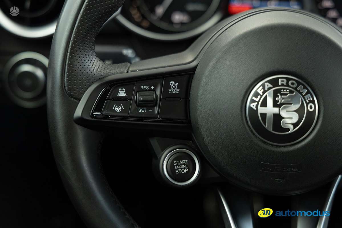 Alfa Romeo Giulia, 2.0 l., Седан