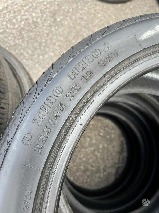 Pirelli P ZERO NERO, летние 225/45 R18