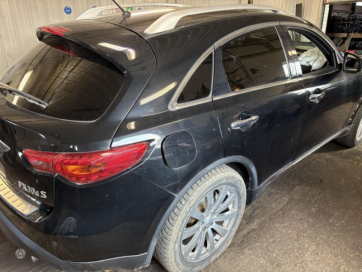Infiniti FX30 37068366700