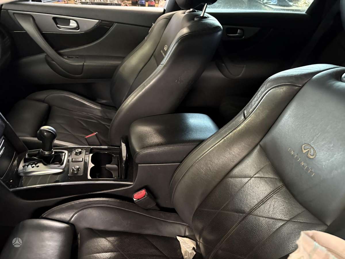 Infiniti FX30 37068366700