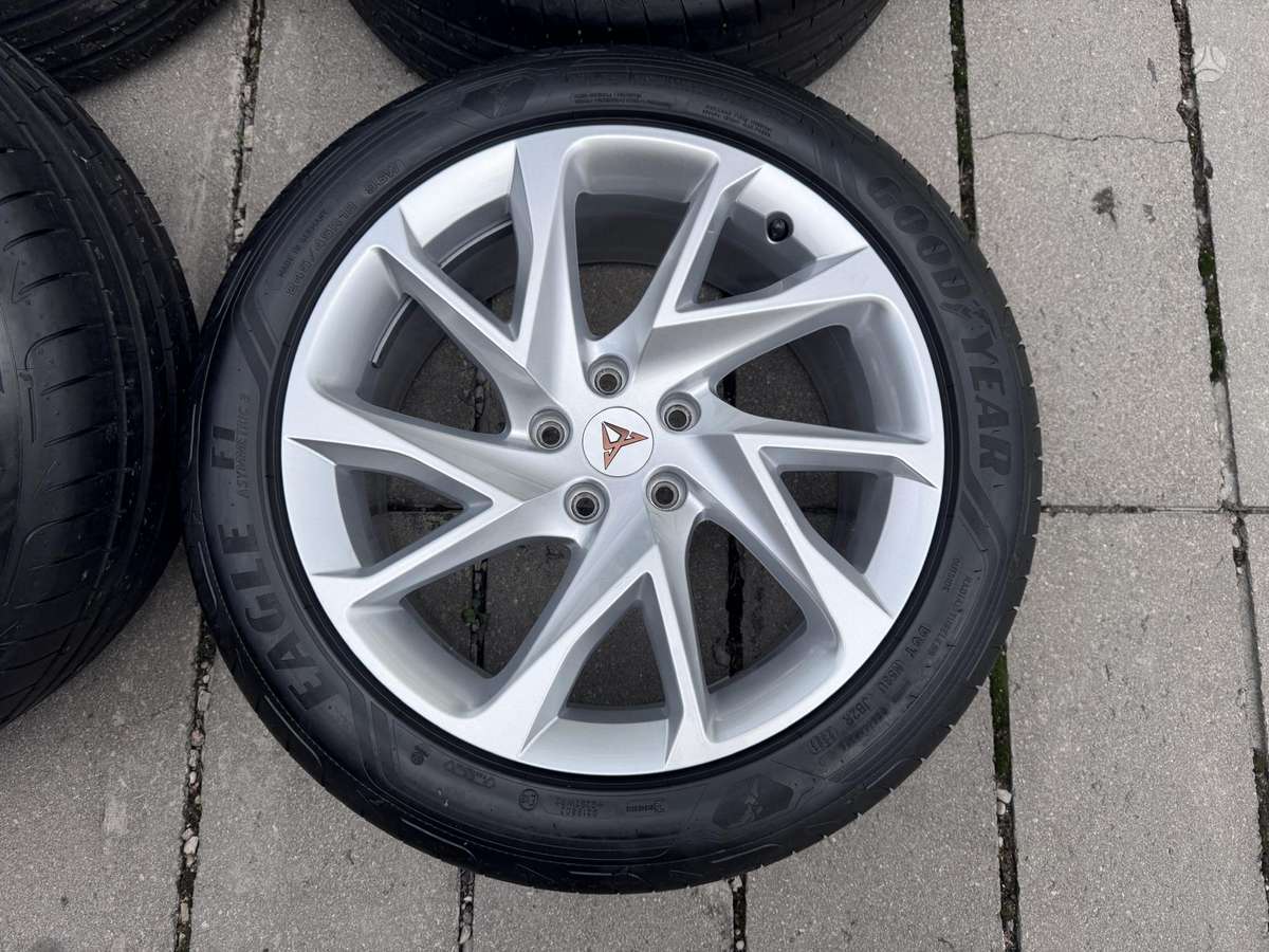Cupra FORMENTOR, lengvojo lydinio, R18