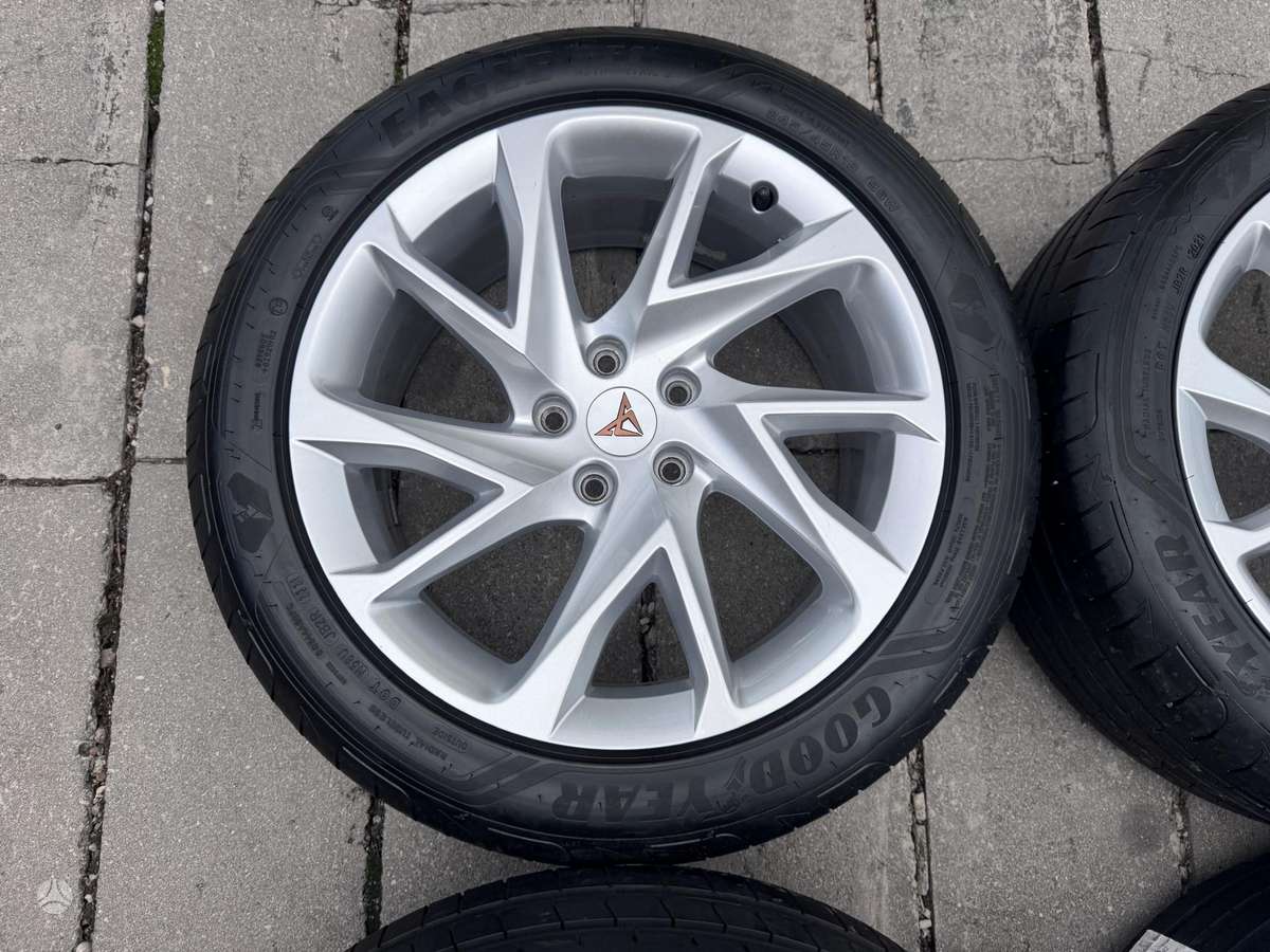 Cupra FORMENTOR, lengvojo lydinio, R18