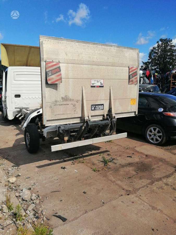 Volkswagen Crafter, cargo vans