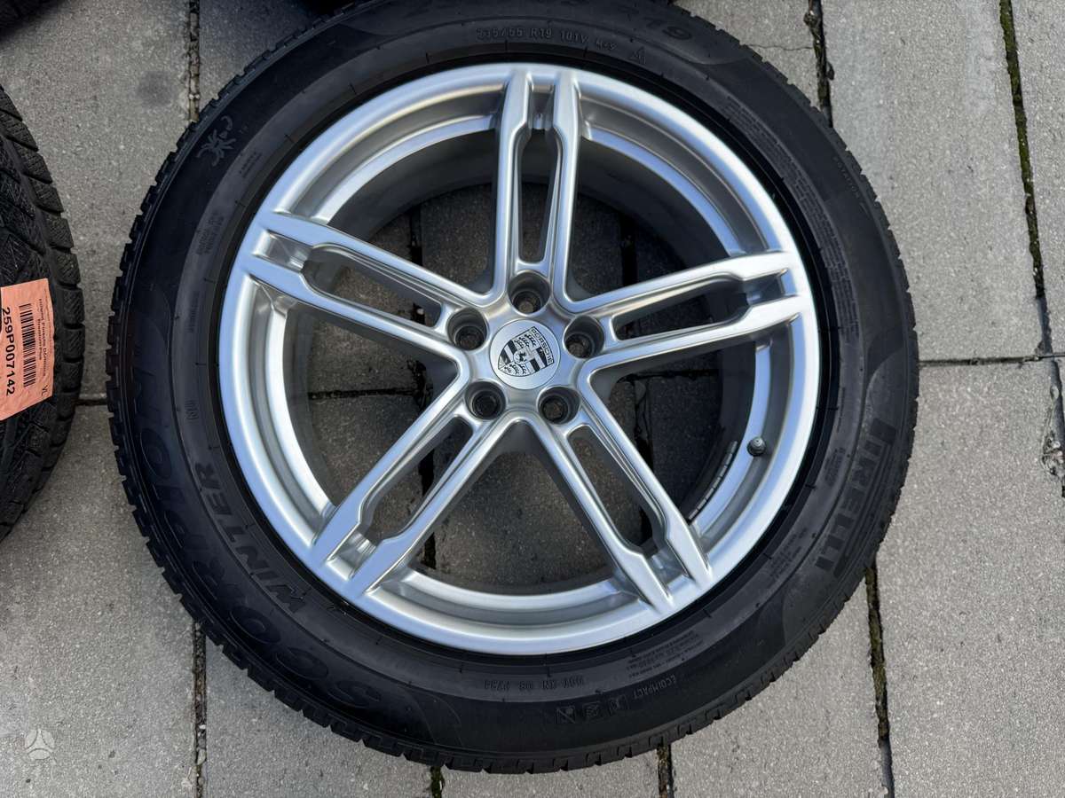 Porsche MACAN, lengvojo lydinio, R19
