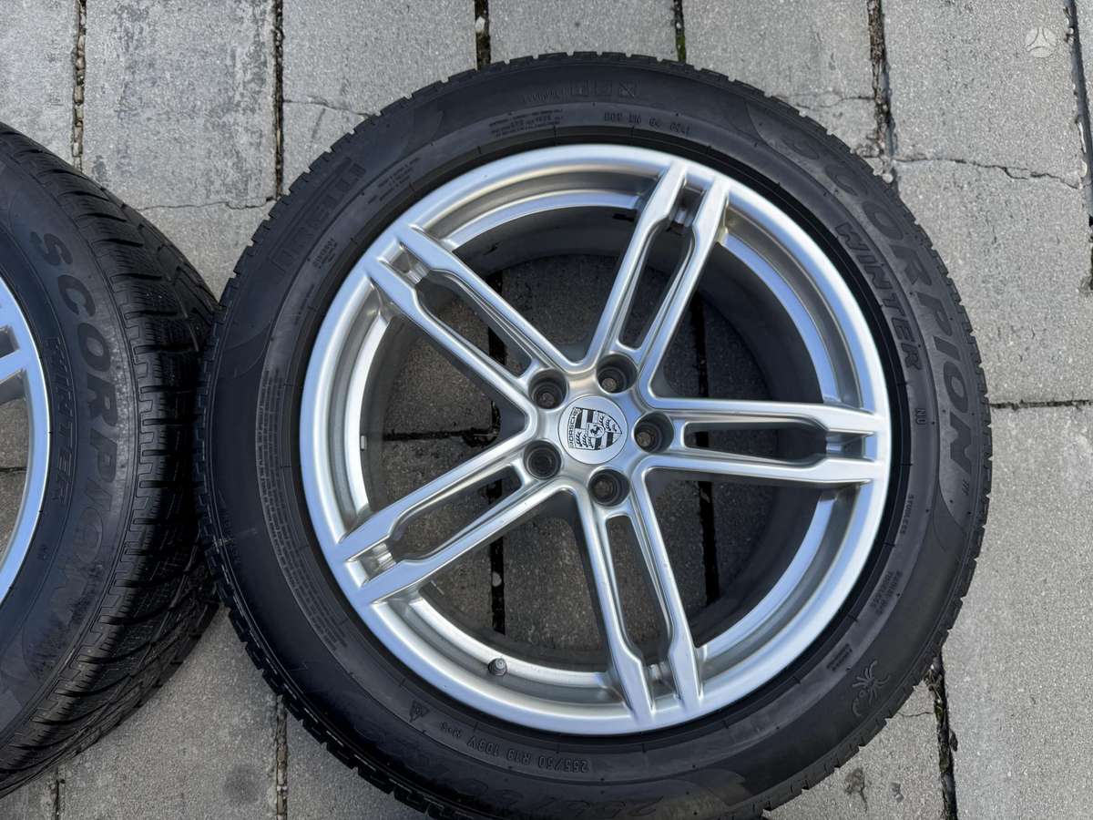 Porsche MACAN, lengvojo lydinio, R19