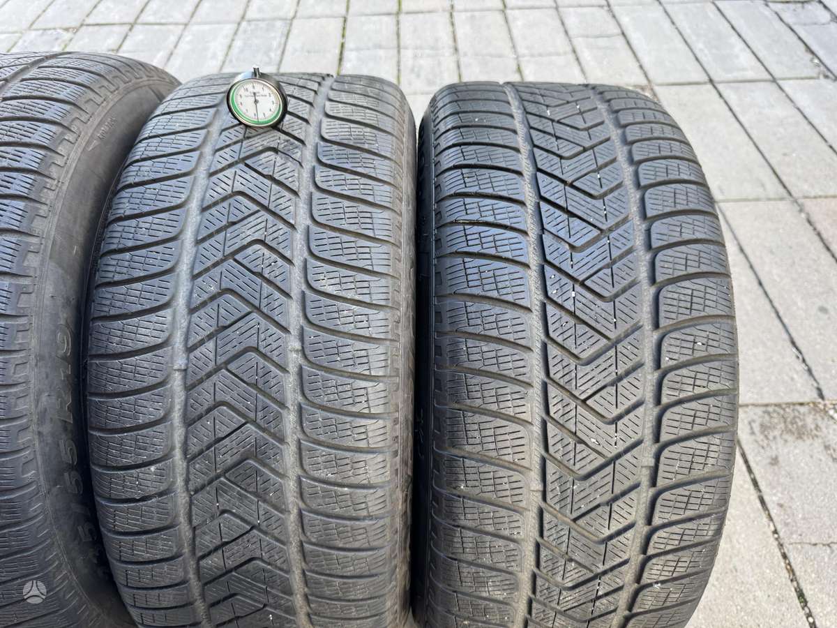 Porsche MACAN, lengvojo lydinio, R19