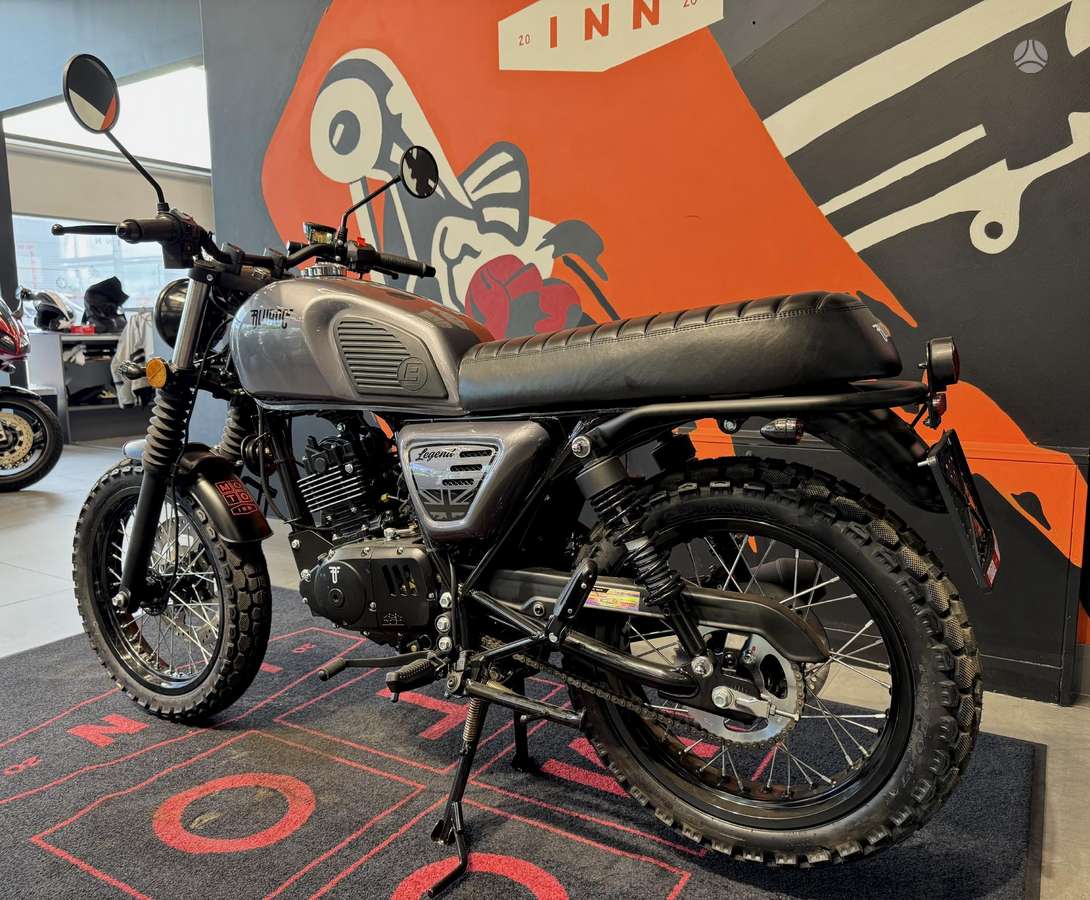 BLUROC Legend 125cc, street / classic