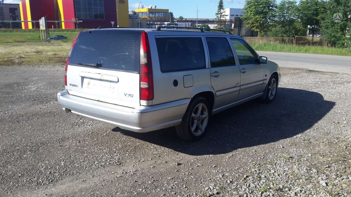 Volvo V70