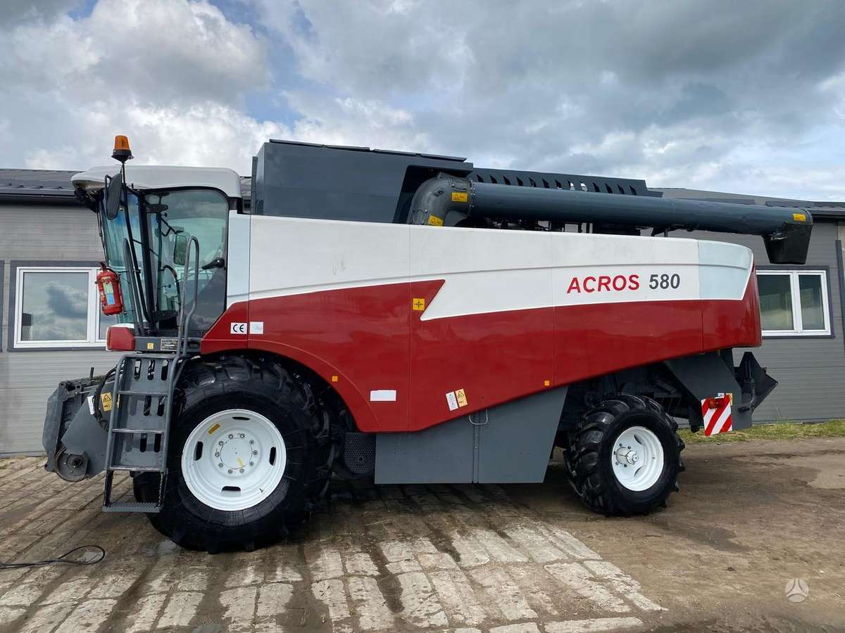 Rostselmash ACROS 580, combine harvesters