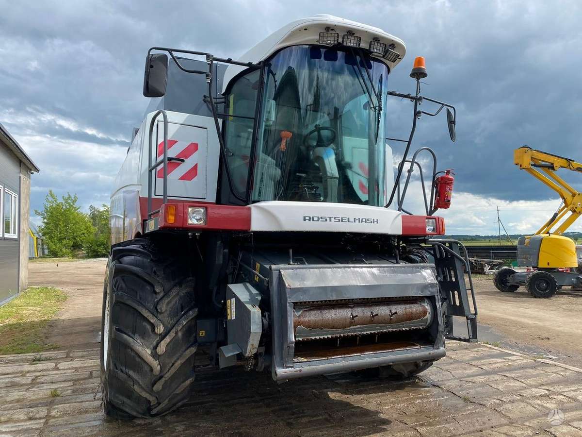 Rostselmash ACROS 580, комбайны