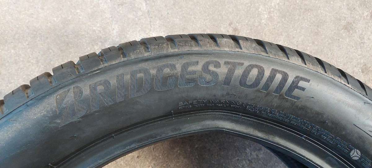 Bridgestone, universalios 225/55 R19