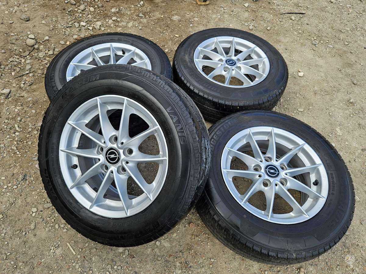 Opel Vivaro, light alloy, R16