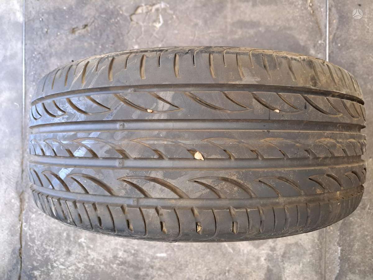 Pirelli PzeroNero, летние 225/40 R18