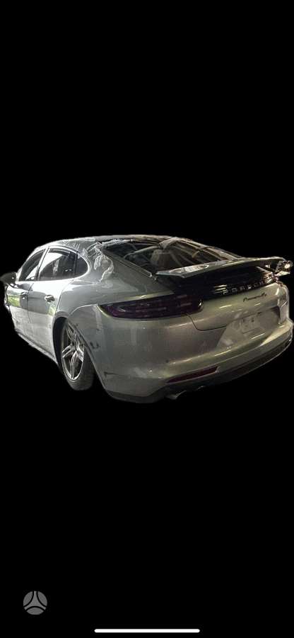 Porsche Panamera по частям