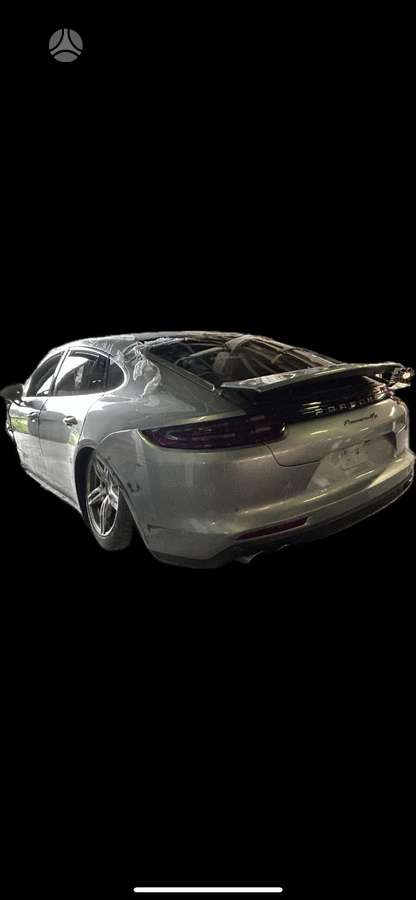 Porsche Panamera rezerves daļās