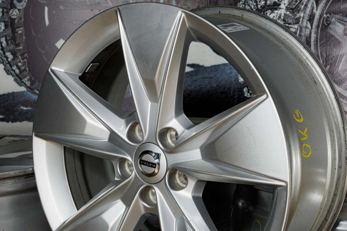 -Kita- Volvo, light alloy, R18