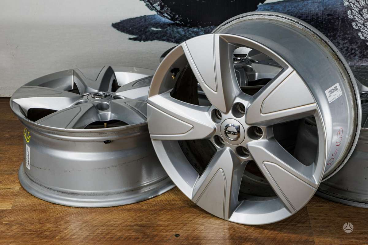 -Kita- Volvo, light alloy, R17