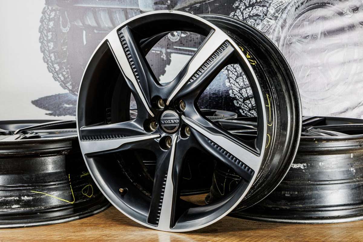 -Kita- Volvo, light alloy, R20
