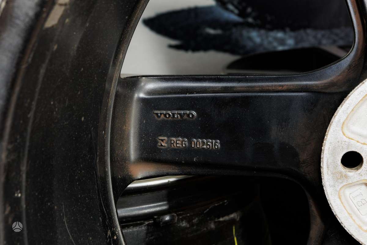 -Kita- Volvo, light alloy, R20