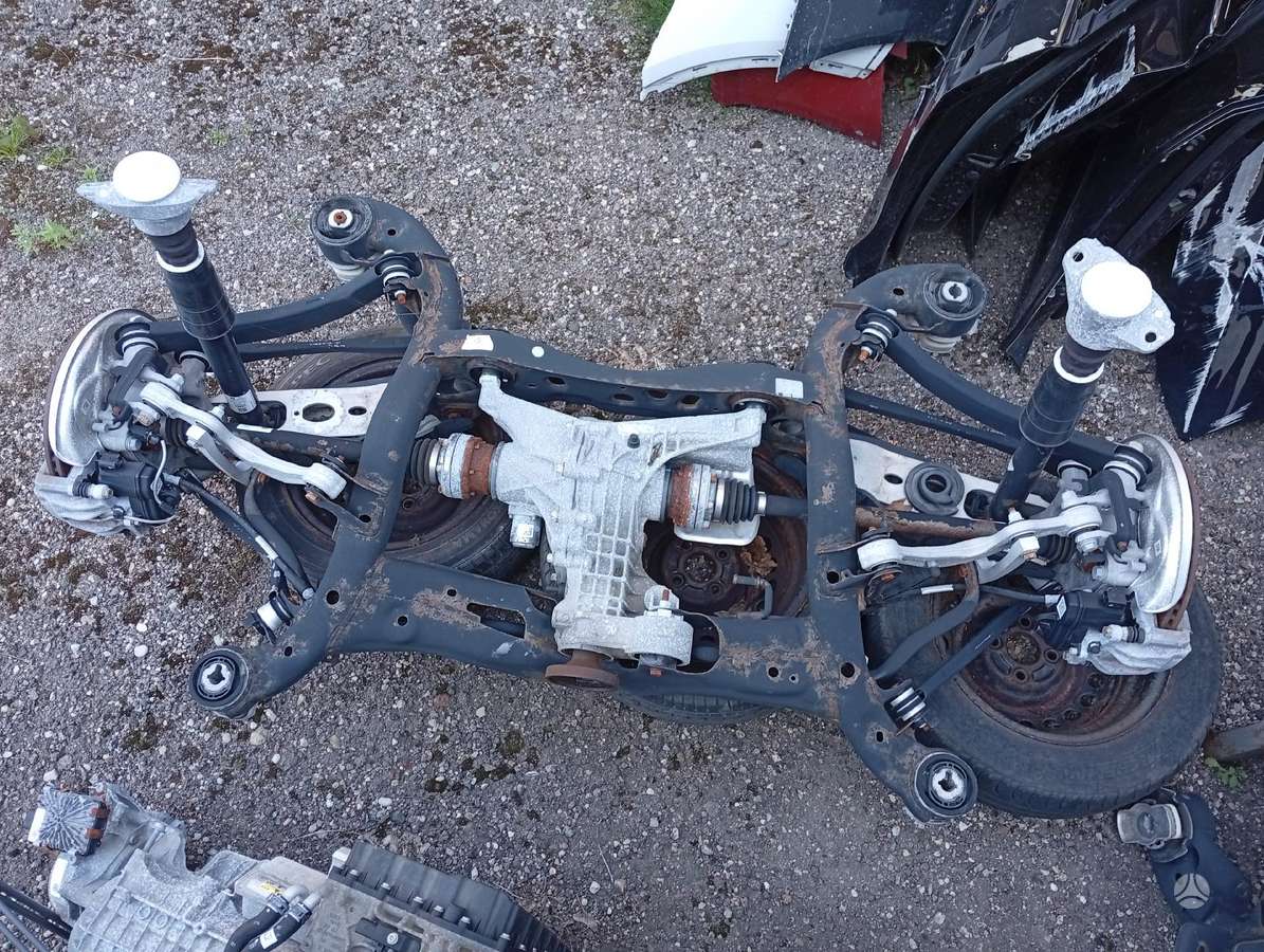 Audi Q5 chassis parts