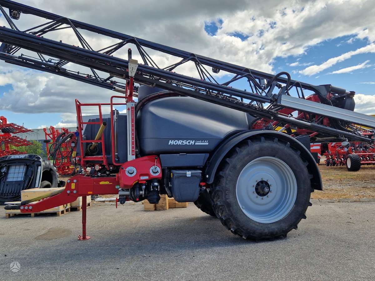 Horsch LEEB 4 AX, sprayers