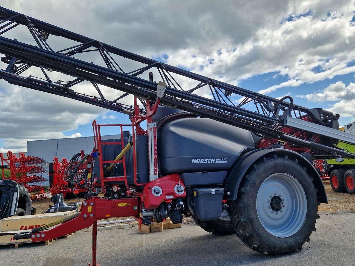 Horsch LEEB 4 AX, sprayers