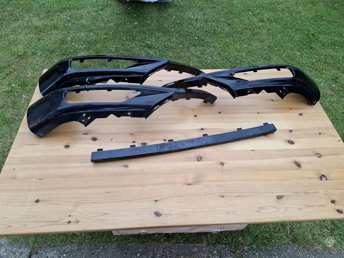 Volvo XC90 bumpers, front grill