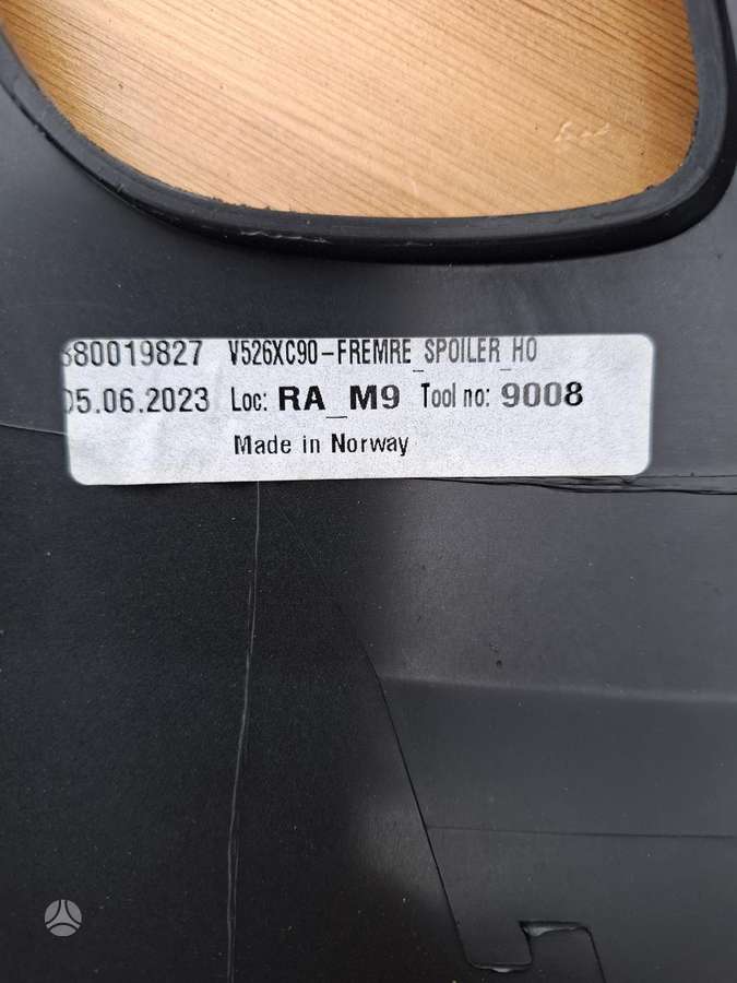 Volvo XC90 bumpers, front grill