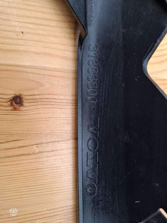 Volvo XC90 bumpers, front grill