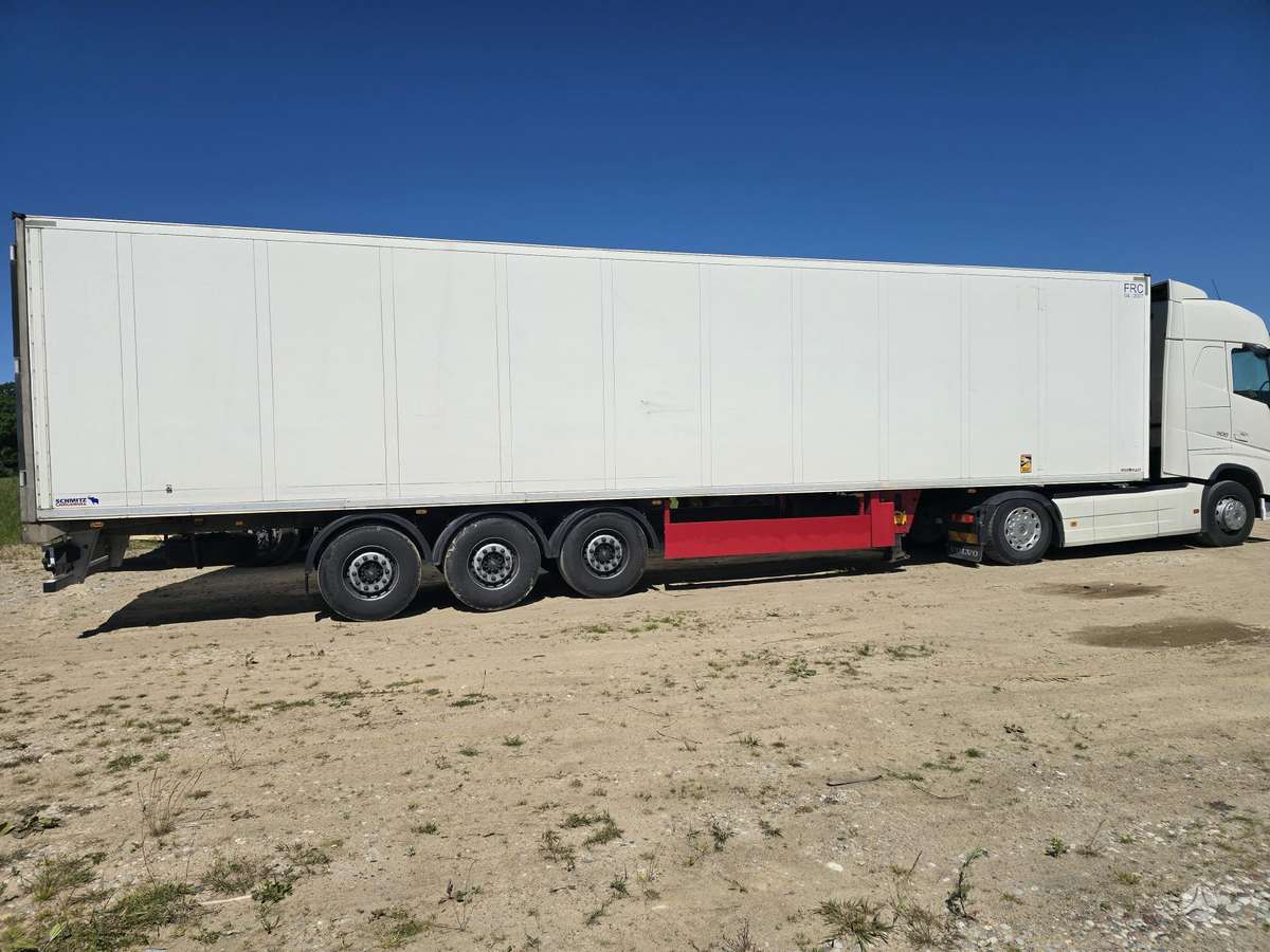 Schmitz SKO24 Carrier Vector 1550 8000h, рефрижераторы
