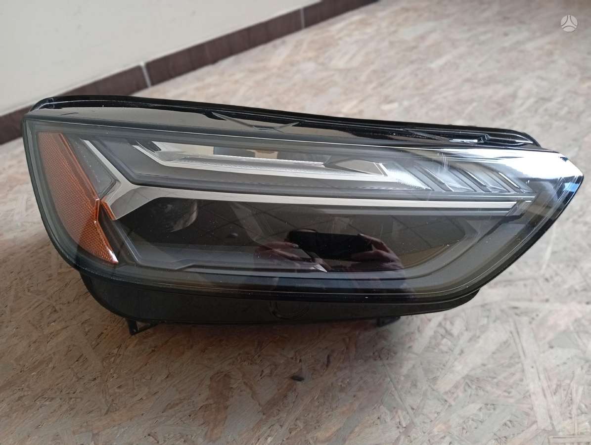 Audi Q5 žibintai
