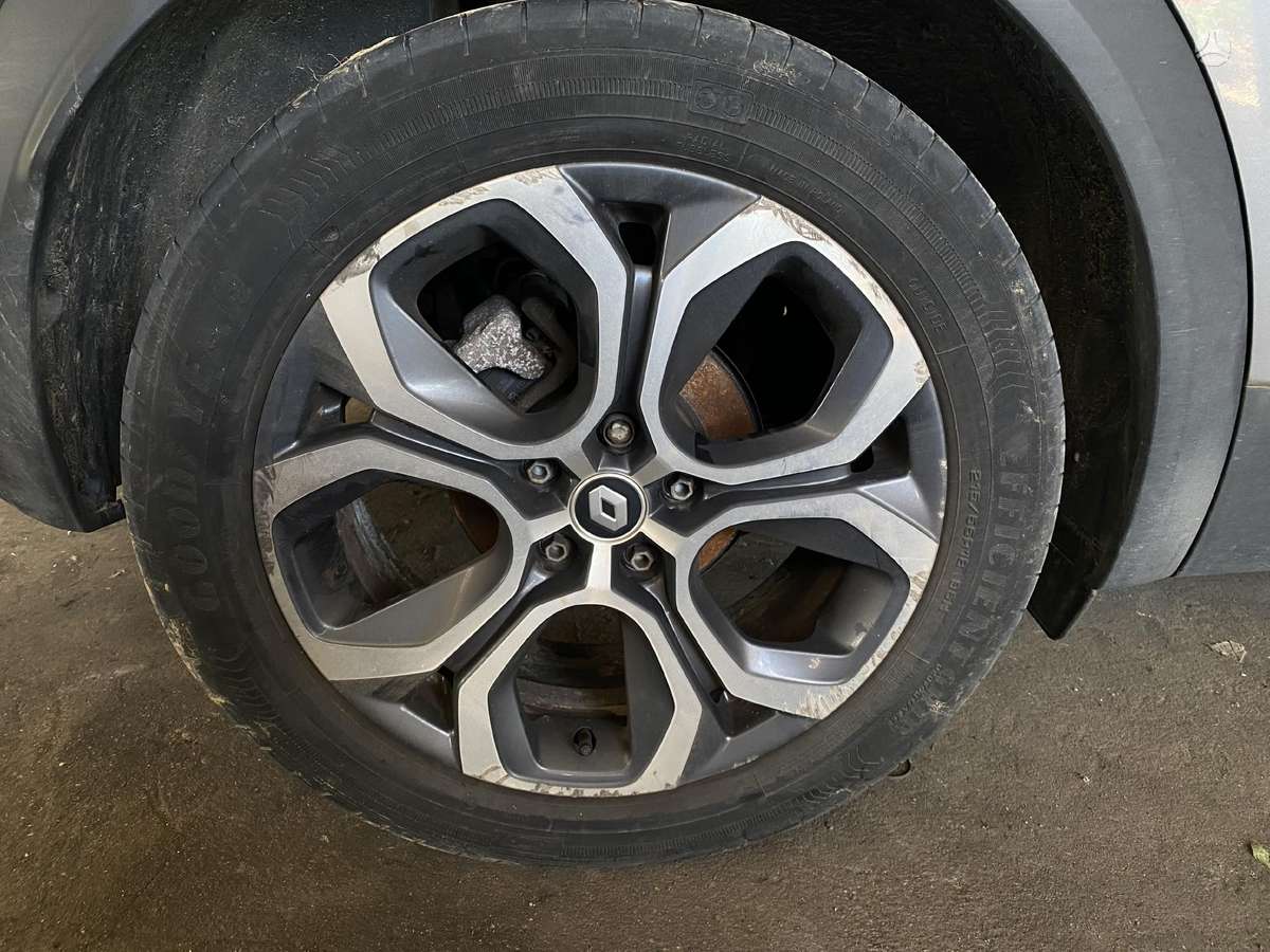 Renault Captur по частям. 1 6 i hybride