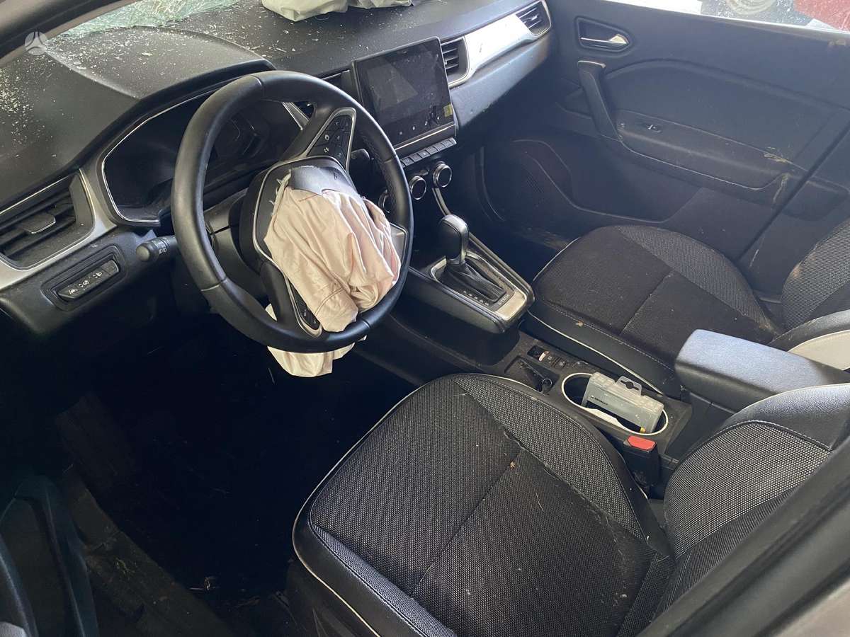 Renault Captur по частям. 1 6 i hybride