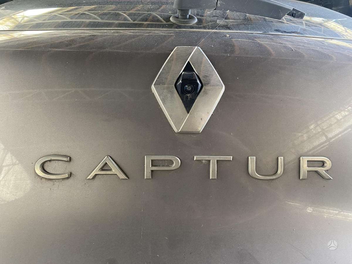 Renault Captur dalimis. 1 6 i hybride