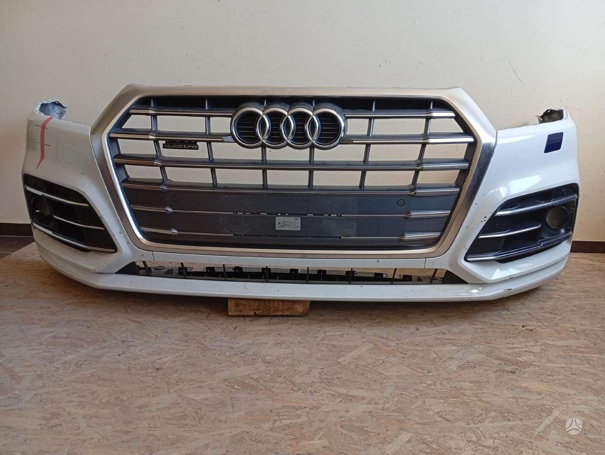 Audi Q5 bumpers, lights