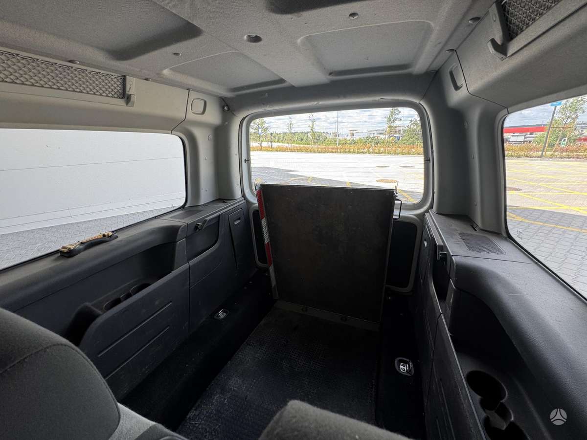 Volkswagen Caddy - 12