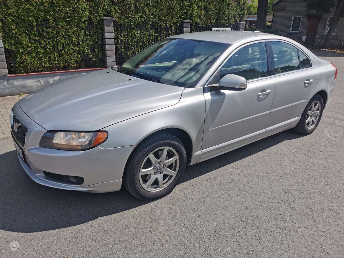 Volvo S80, 2.4 l., Седан