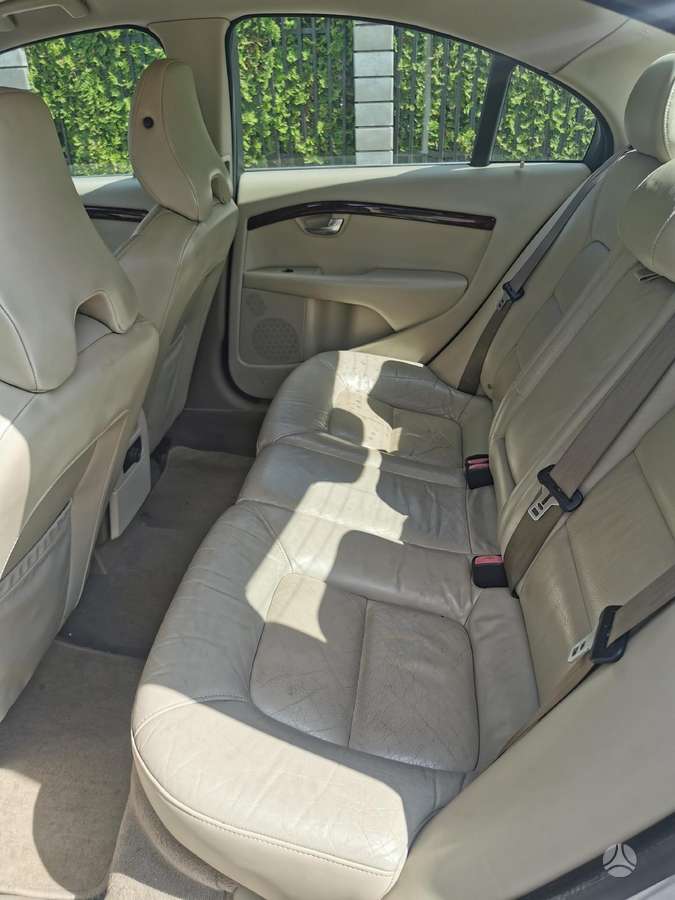Volvo S80, 2.4 l., Седан