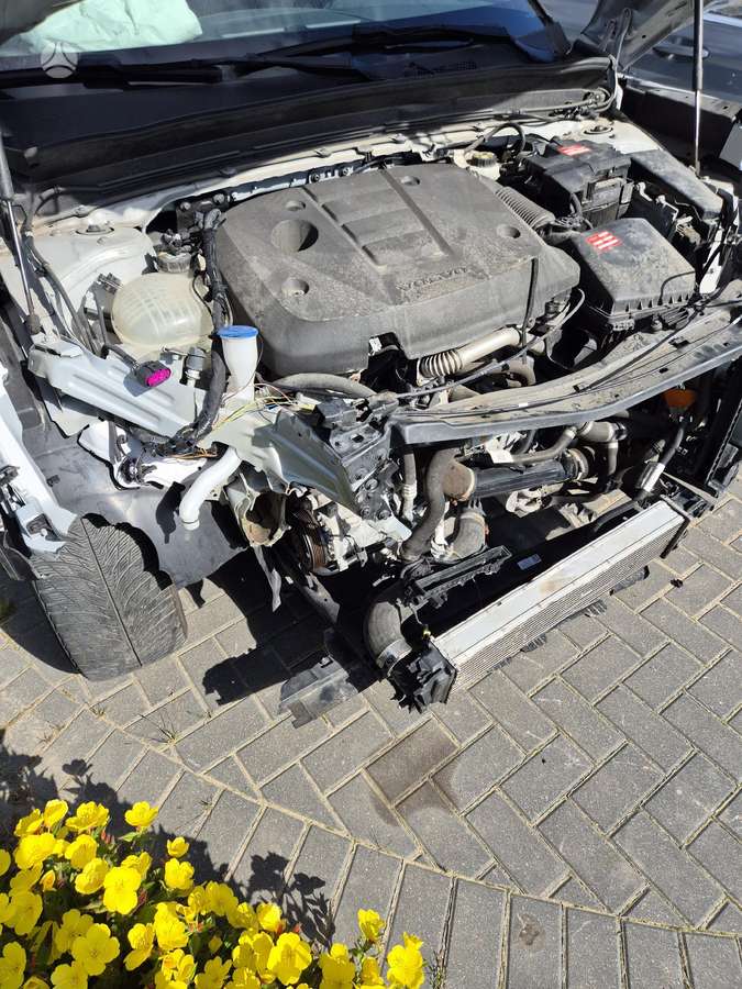 Volvo XC40 - 8