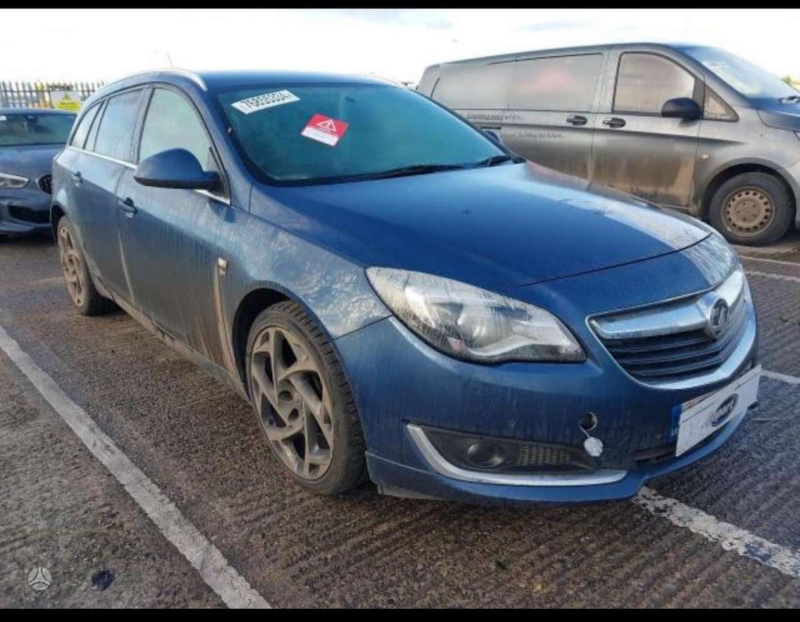 Opel Insignia dalimis. 130 000km