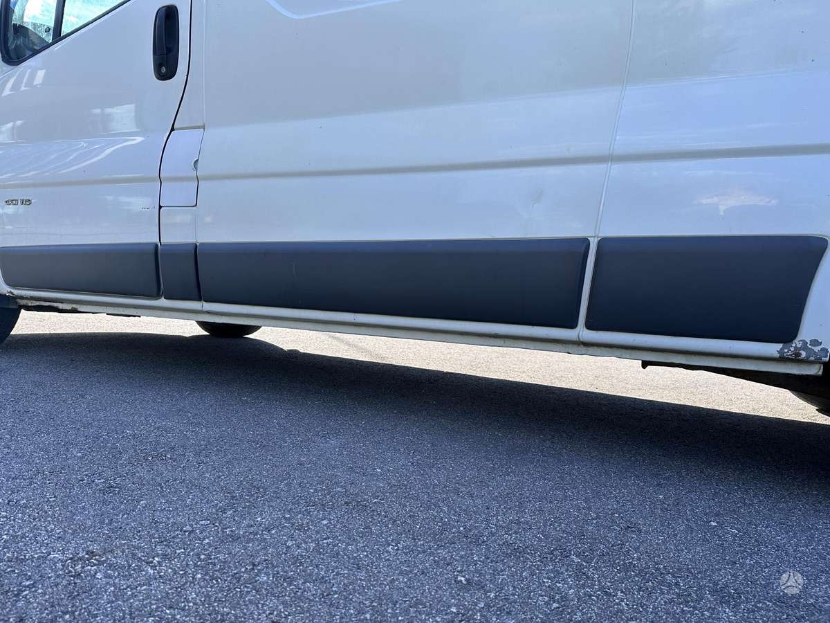 Renault Trafic, 2.0 l., mpv / minivan