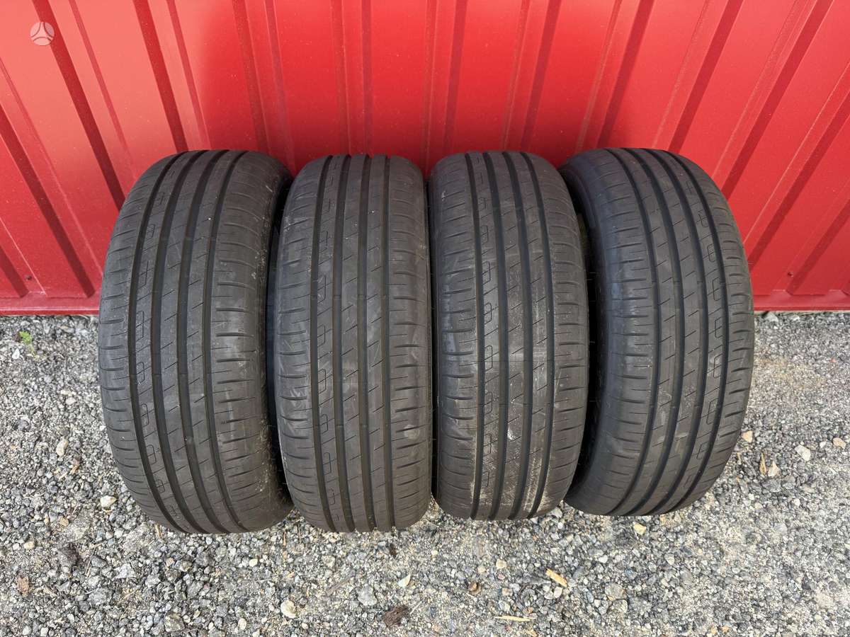 Goodyear Efficient Grip, summer 205/55 R17