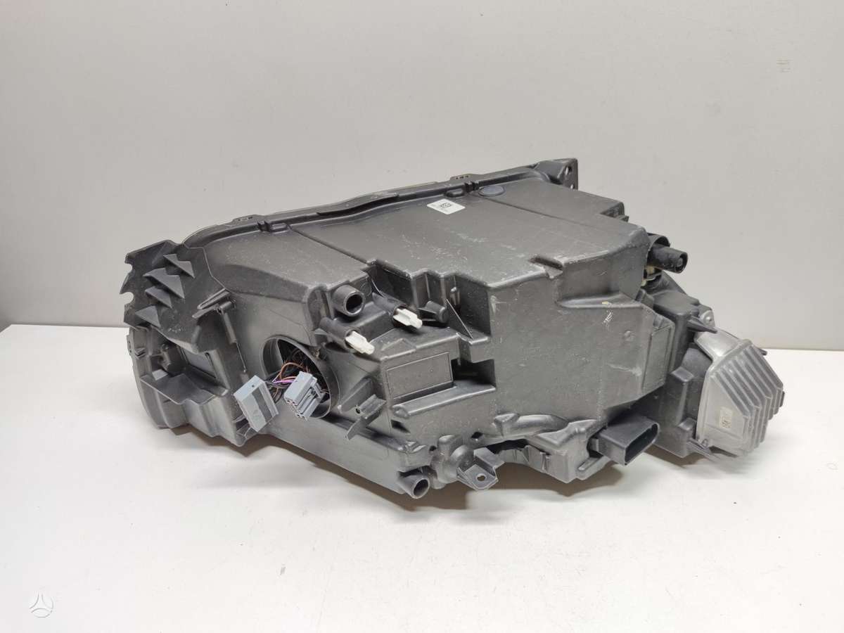 Volvo XC40 lights