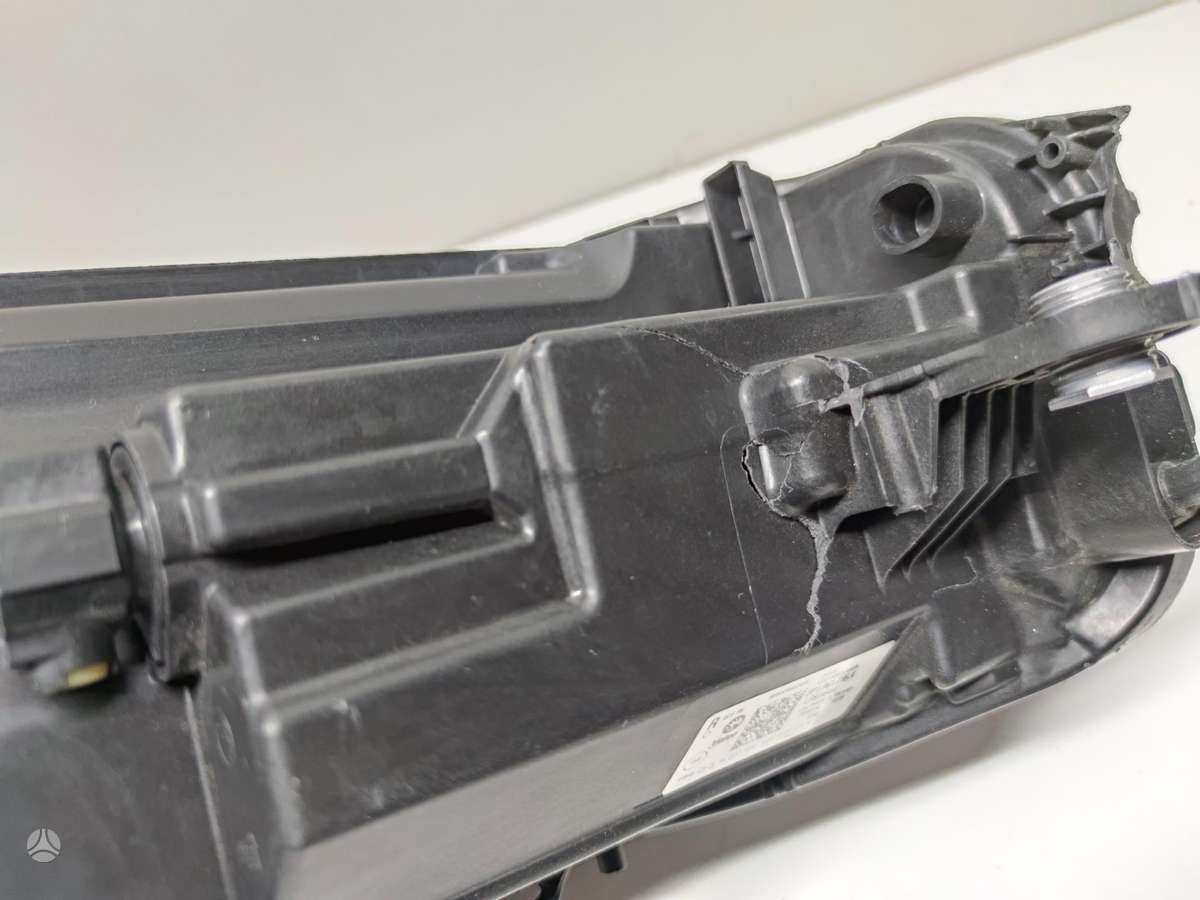Skoda Superb žibintai