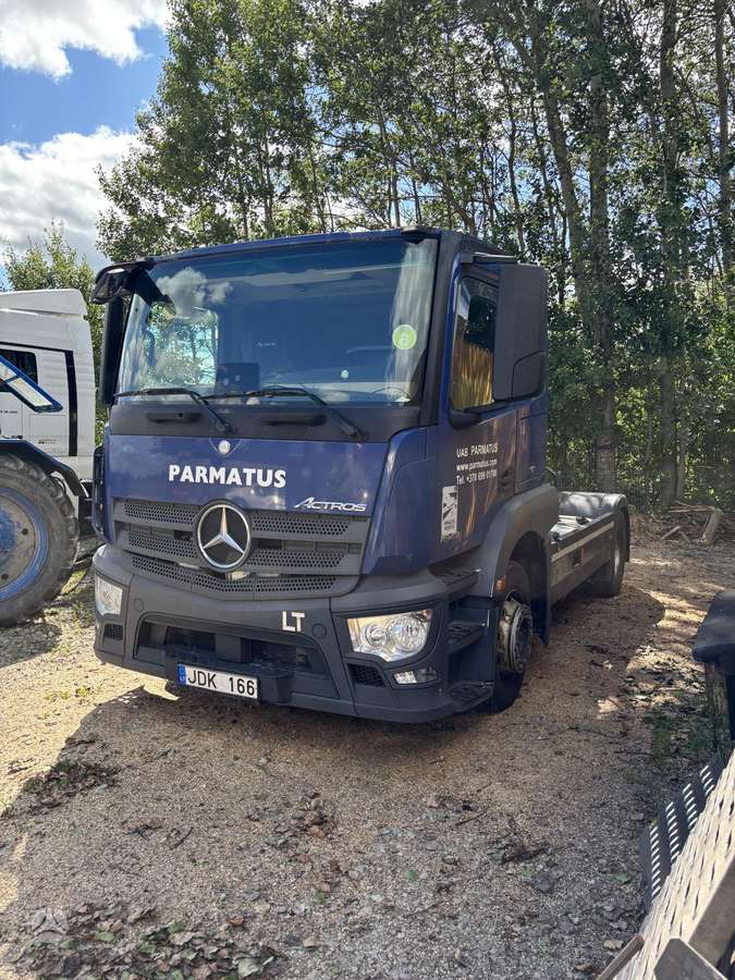 Mercedes-Benz Actros, single sleeper