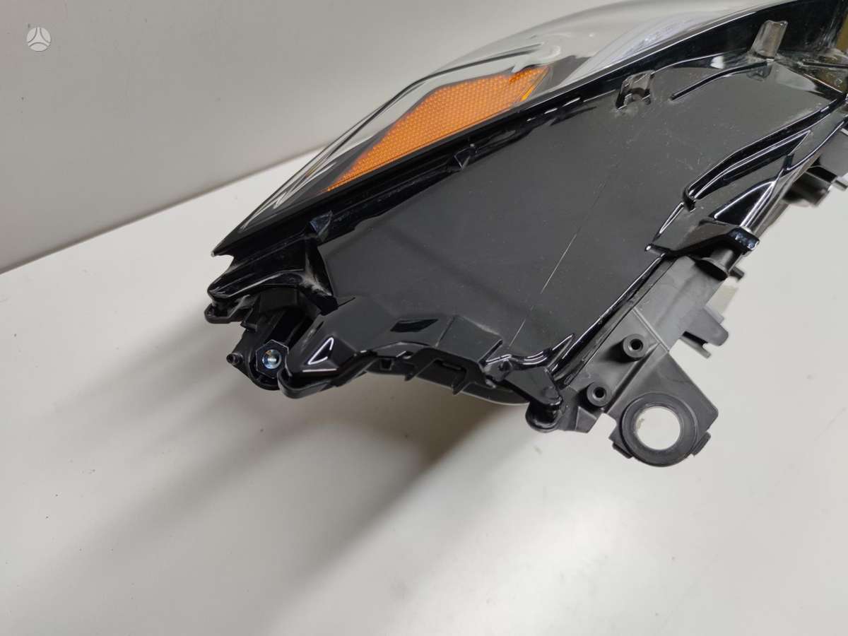 Lexus LS klasė