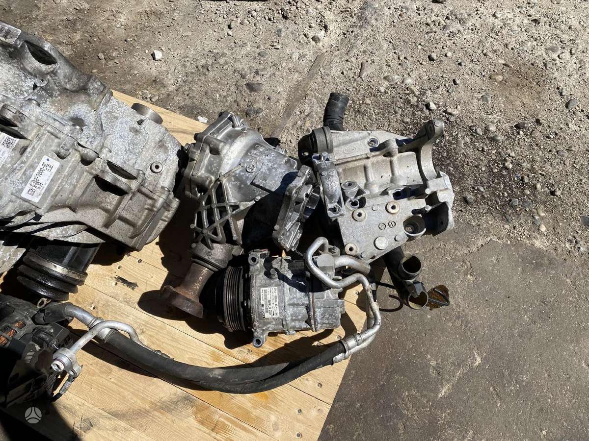 Land Rover Evoque по частям