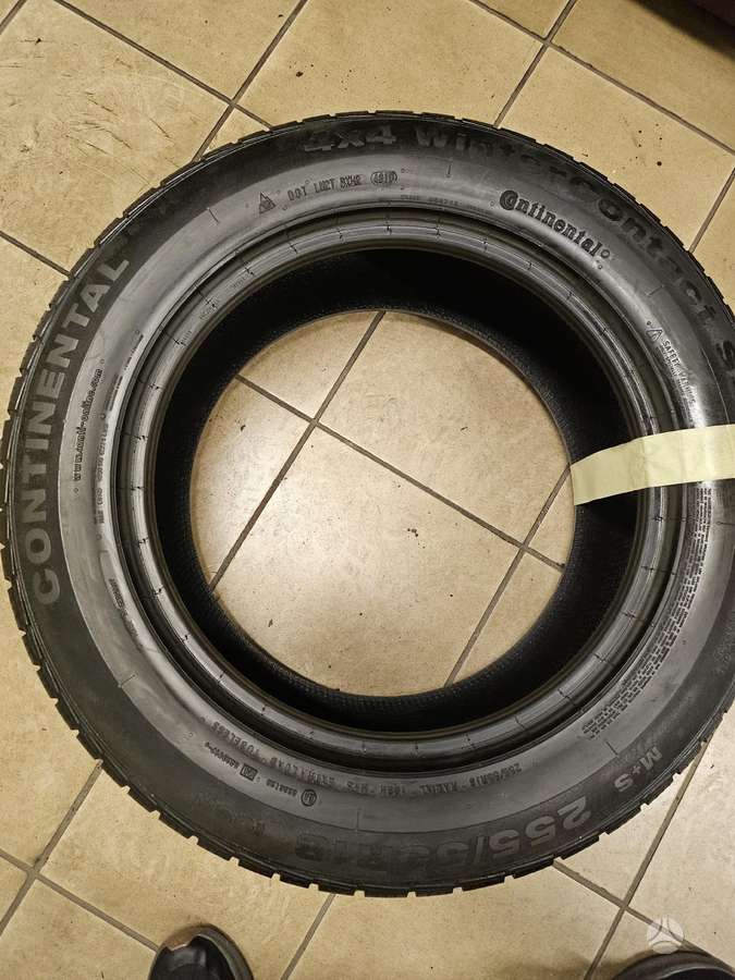 Continental, зимние 255/55 R18