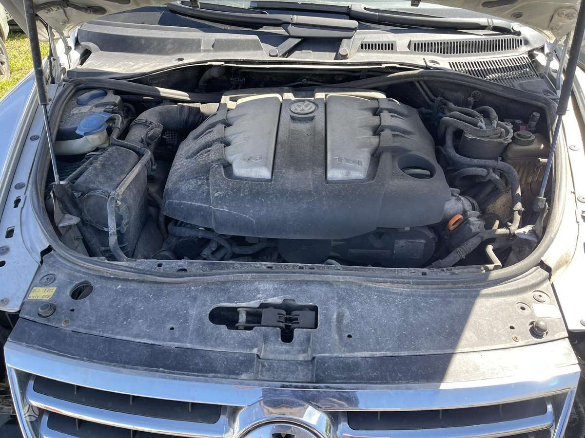 Volkswagen Touareg по частям